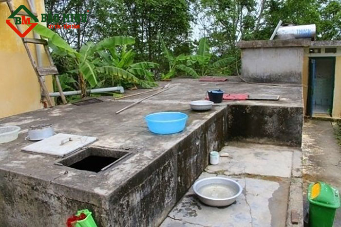 Bể trữ nước ở nông thôn