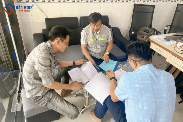 Bảo Minh cùng gia chủ làm việc để có được mức ngân sách và phương án thi công phù hợp nhất