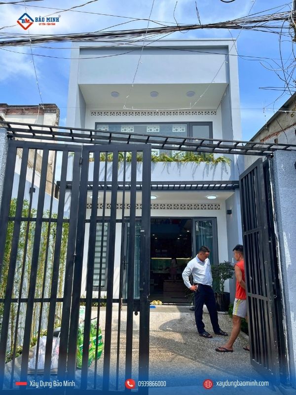 Mặt tiền ngôi nhà gác lửng 2 phòng ngủ của anh Phát