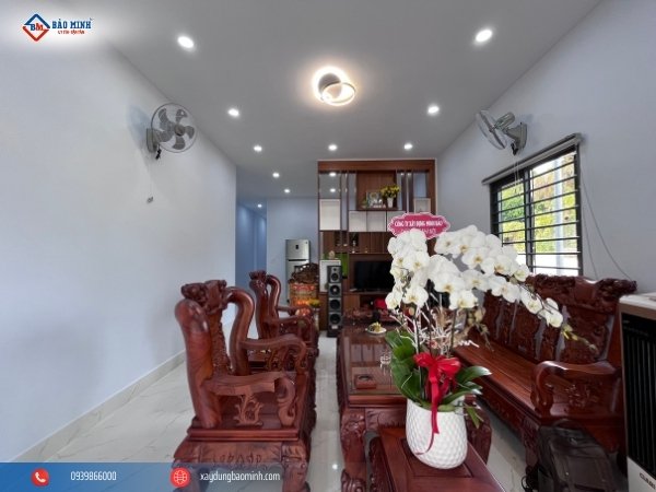 Phòng khách nhà chị Bình
