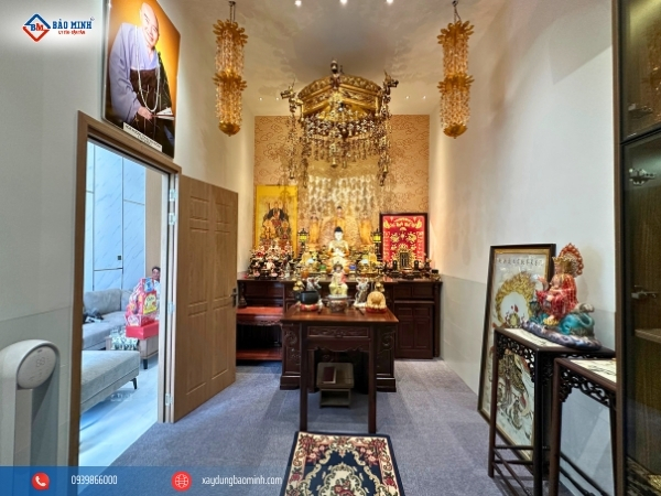 Phòng thờ thanh tịnh và trang nghiêm