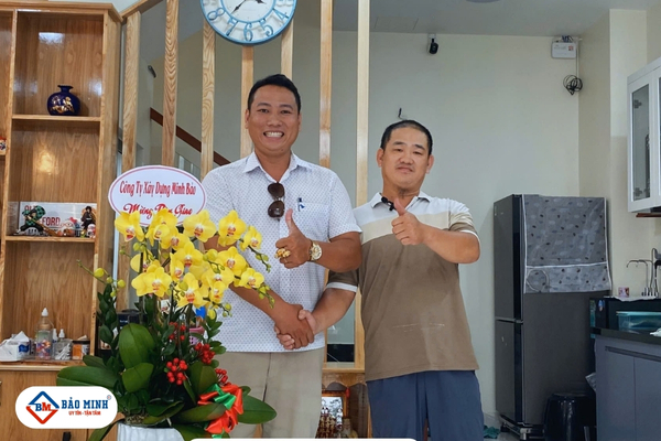 Bảo Minh bàn giao nhà cho gia chủ sau khi hoàn thiện