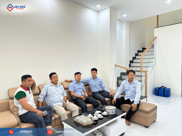 Phòng khách rộng rãi