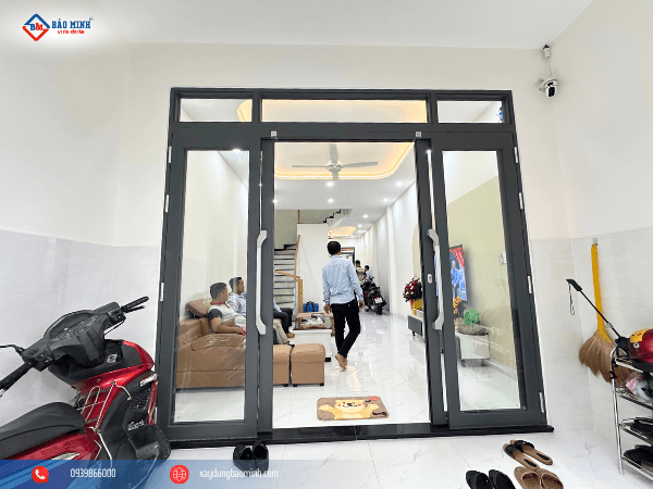 Sân trước để xe
